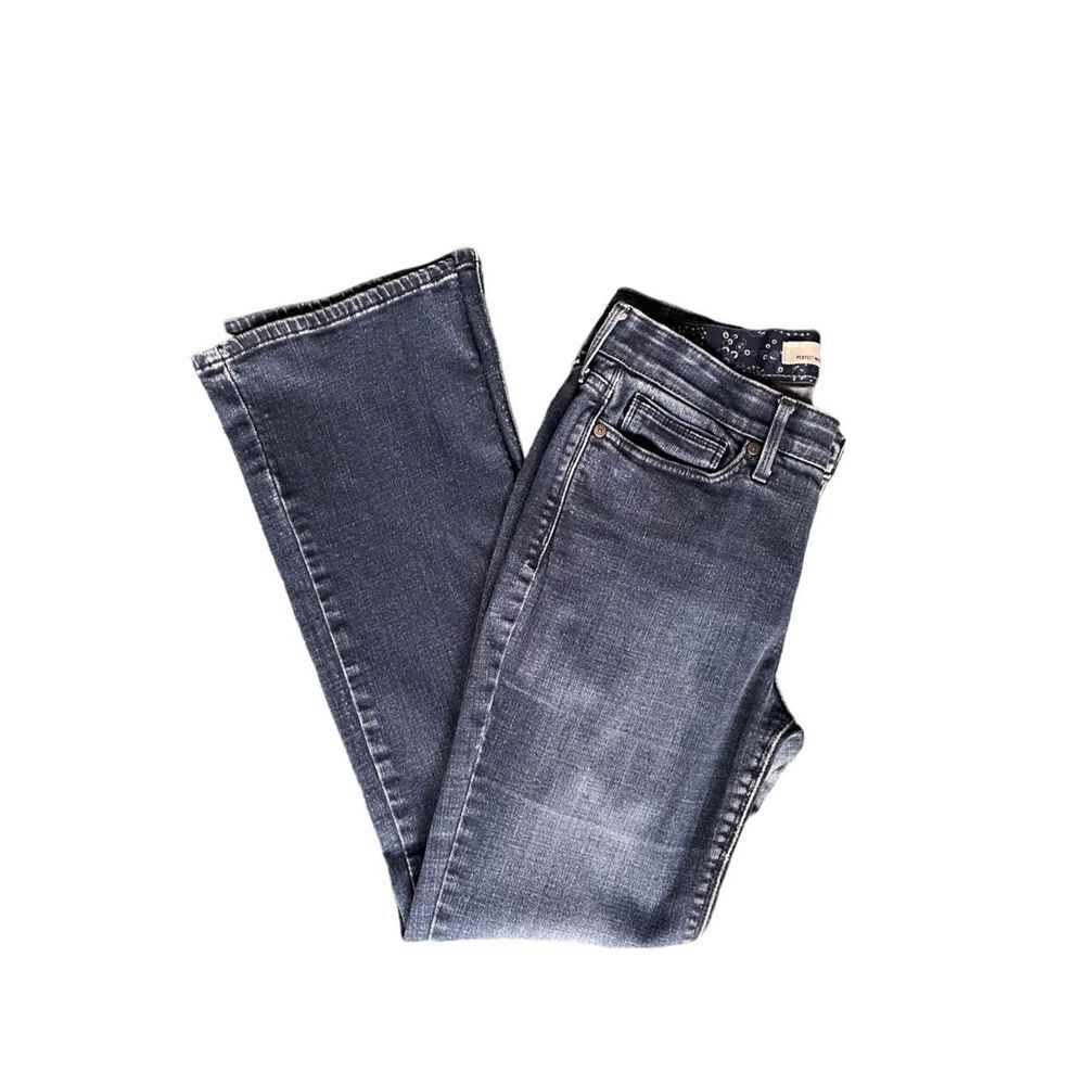 Levi’s 525 Perfect Waist Bootcut Sz 8​​​​